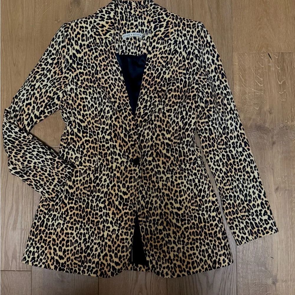 Leopard Print Women's Blazer - Picture 3 of 5